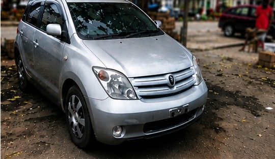 🚘TOYOTA IST 2006🇨🇩