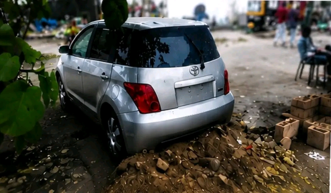 TOYOTA IST 2006 AUTOMATIQUE